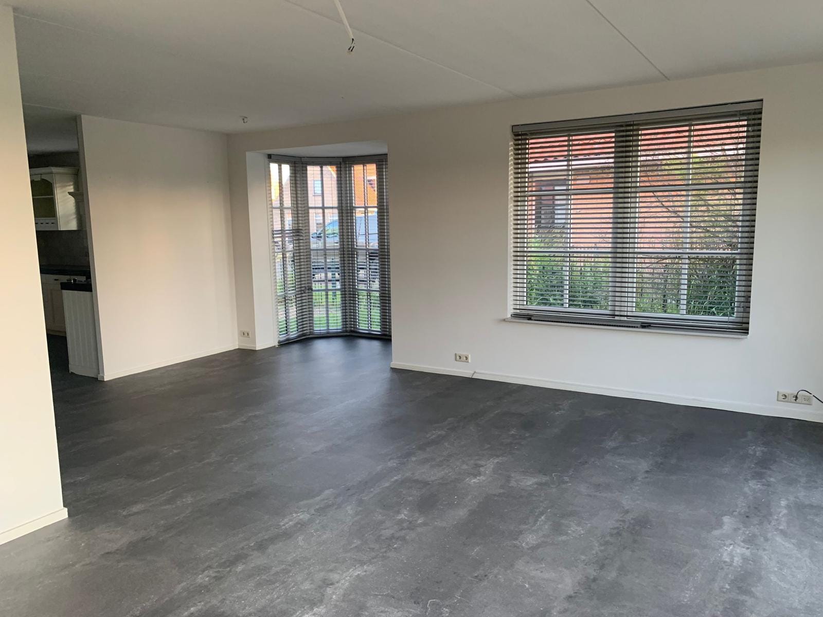 Vinylvloer door de gehele woning.