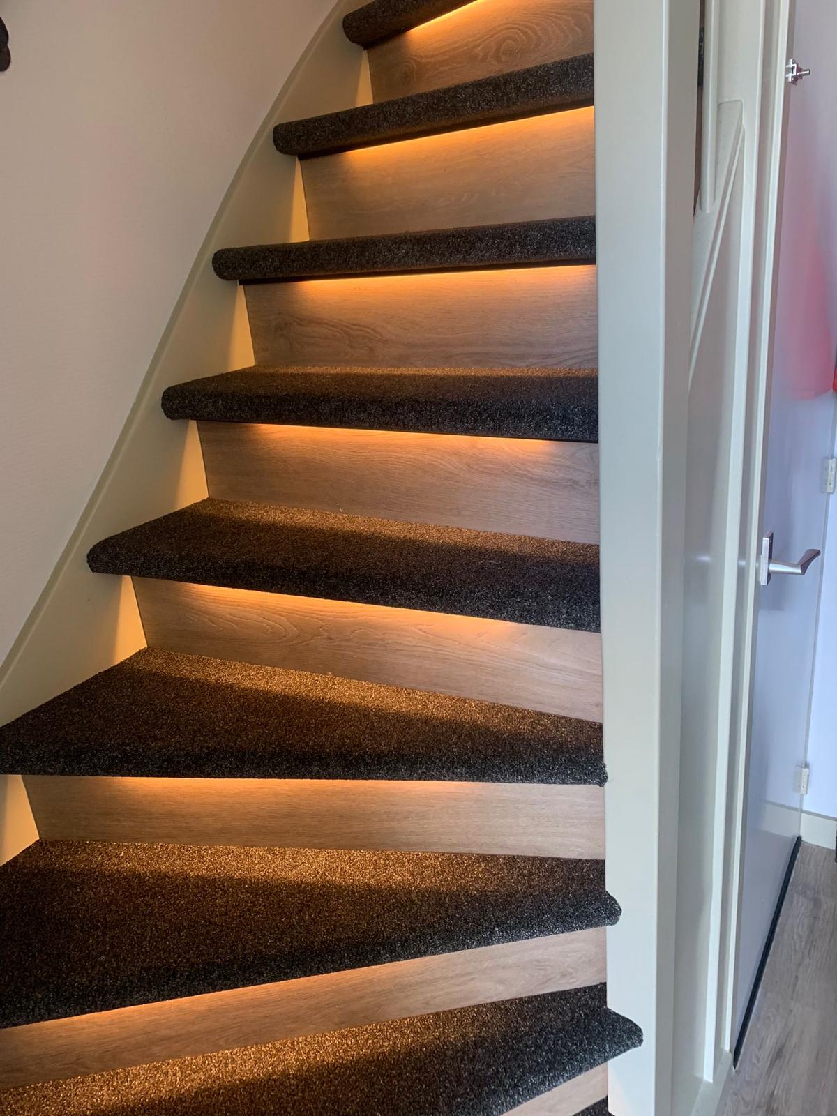 Trap bekleden met tapijt – foto 1