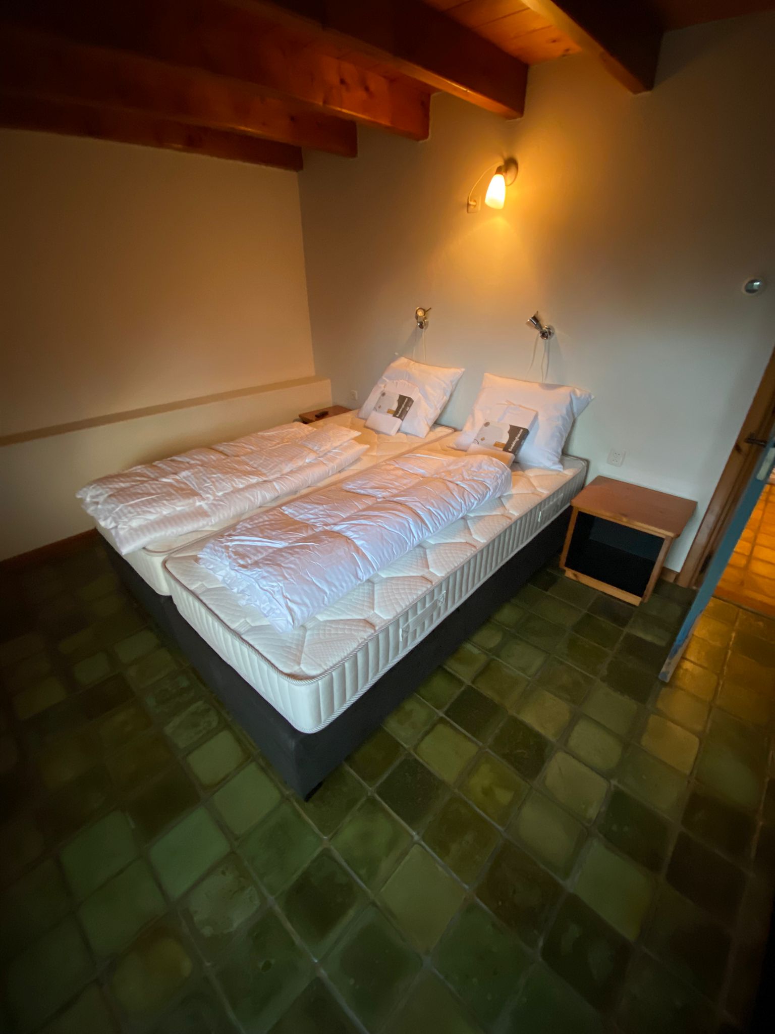 Boxsprings voor West End accommodaties – foto 1